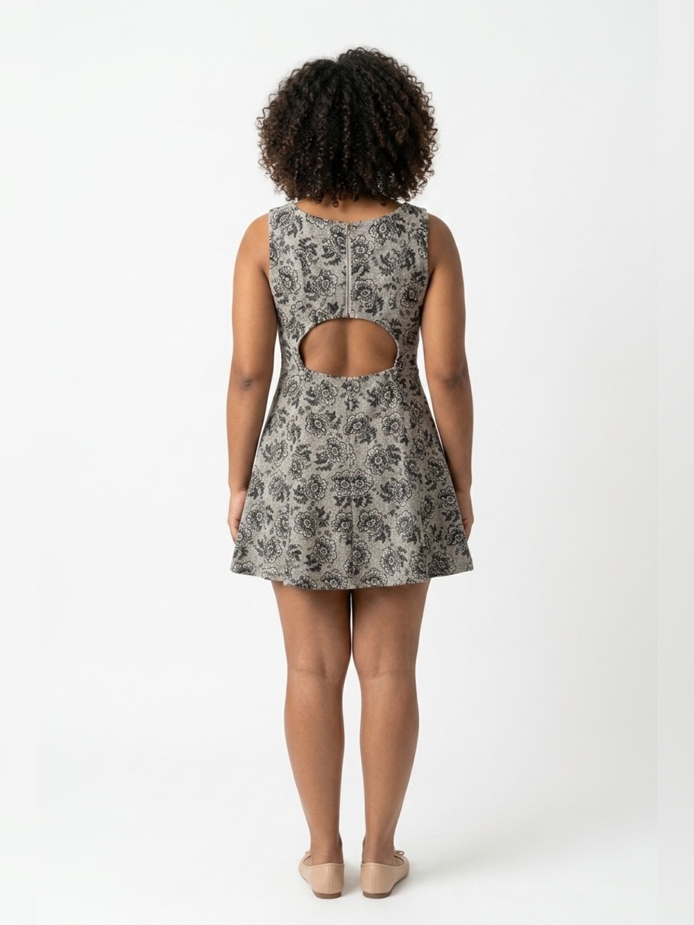 ✌️4 for $20✌️ open back dress